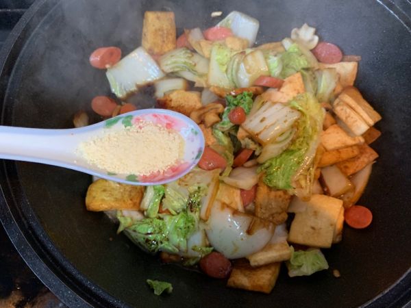 白菜豆腐火腿煲