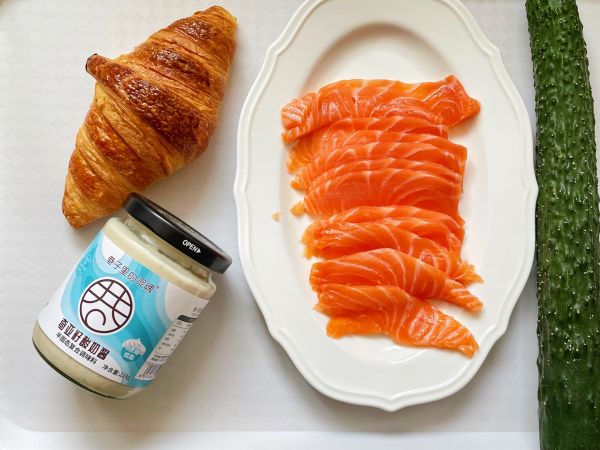 三文鱼夹心三明治