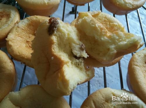 葡萄干戚风小蛋糕