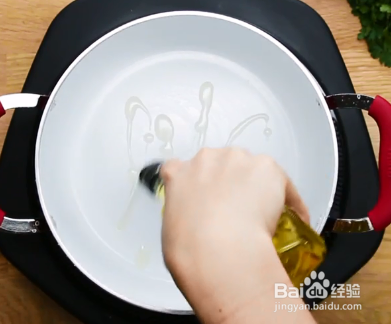 扁豆蘑菇茄酱拌意大利面