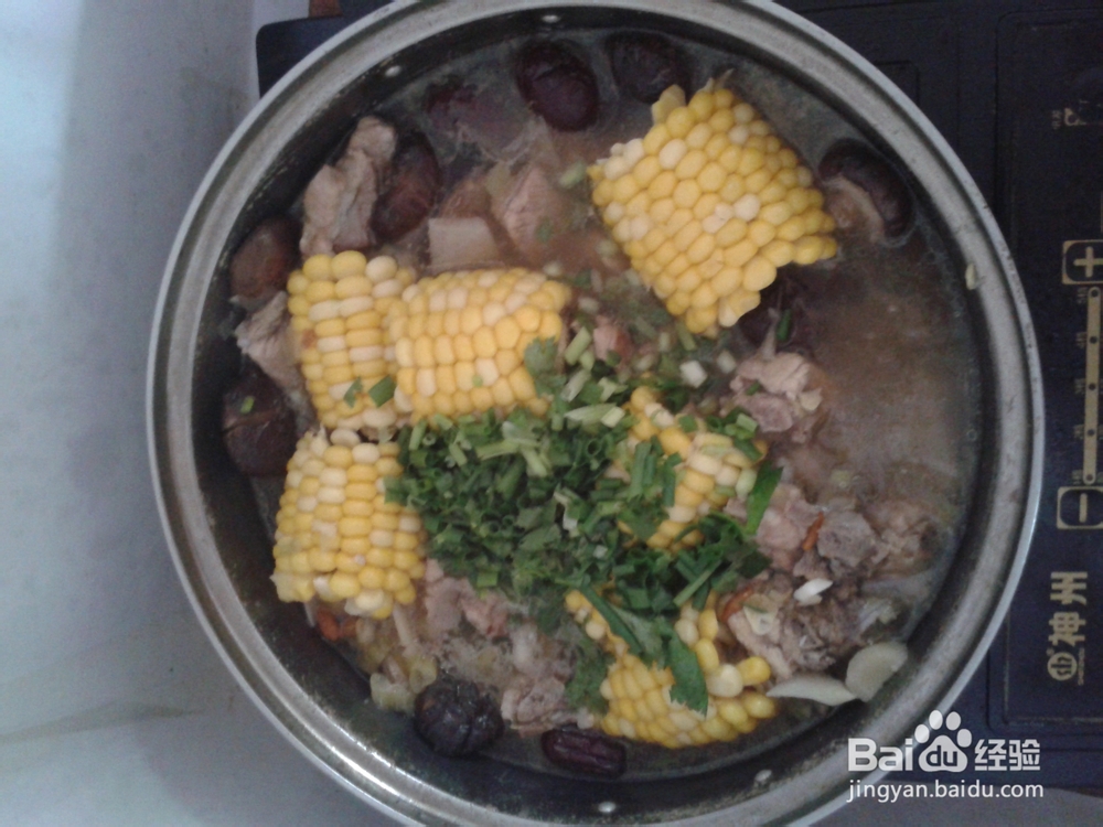 排骨玉米香菇汤