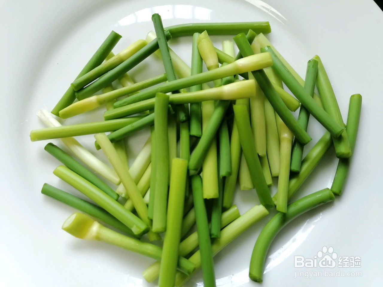 蒜苔炒鱿鱼的做法