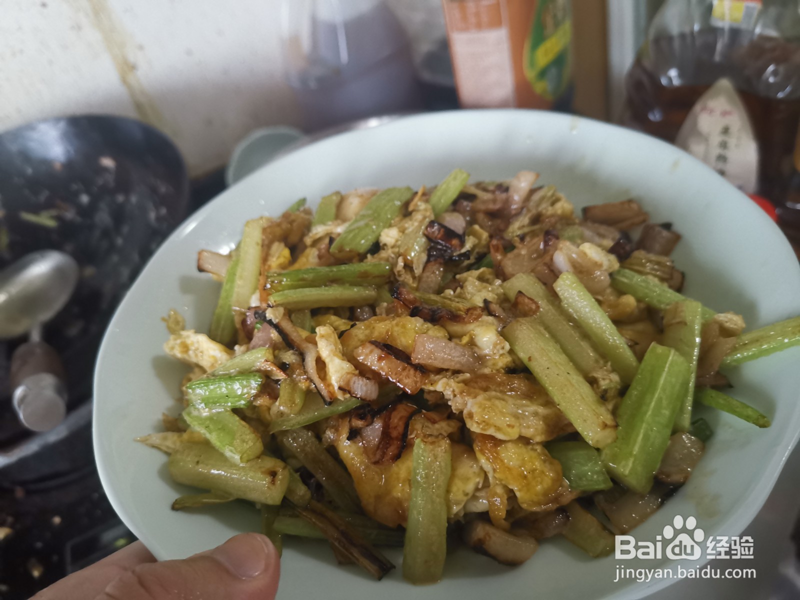 蛋黄炒芹菜鸡蛋