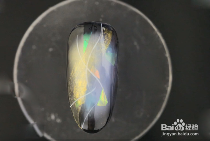 怎样做晕染星云指甲？