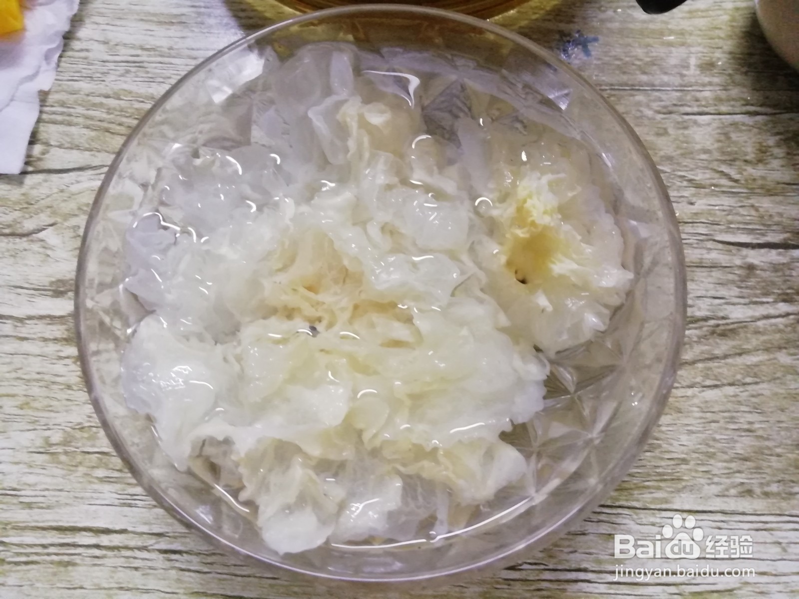 鲜奶桃胶皂角米雪燕银耳羹怎么做？