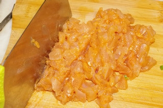 宫保鸡丁怎么做？