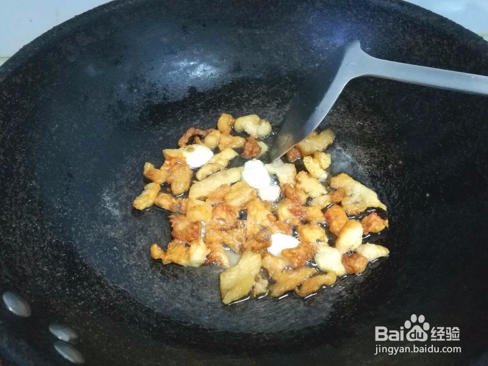 苗府油渣炒茄子的做法
