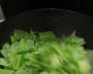 清炒油麦菜制作方法