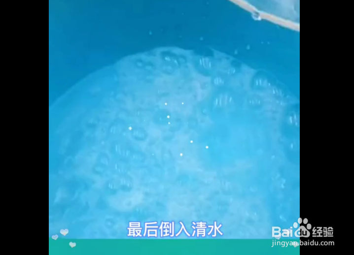 拖鞋穿久了有油渍，该如何清洗？