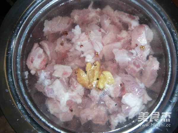 蒜香小排骨的做法