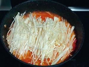 鲜美西红柿金针菇