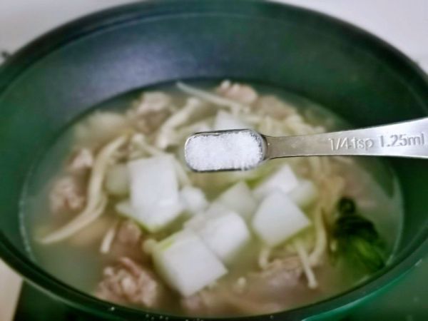 松茸冬瓜白玉菇鸭汤