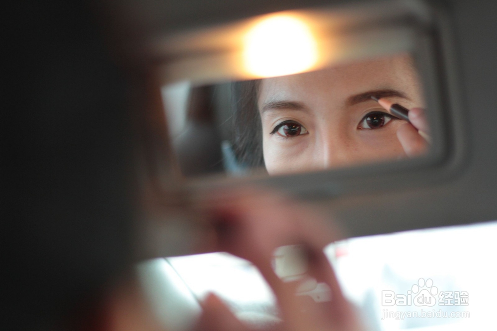 女性乘坐网约顺风车应注意什么？