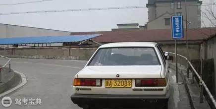 坡道起步熄火溜车？老经验教你这样开！