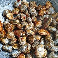 在家制作美味的香辣花甲