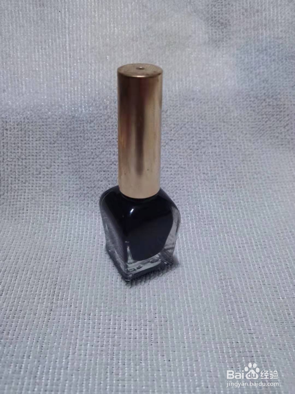 手残党是如何涂指甲油的