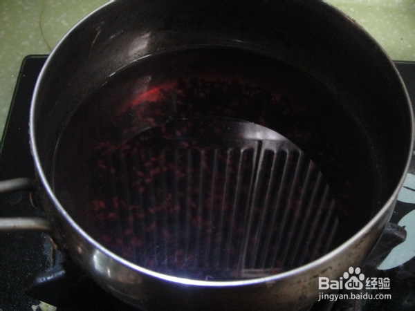 养颜补血美食——黑米粥