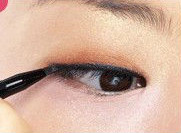 单眼皮化妆技巧神奇放大你的双眼