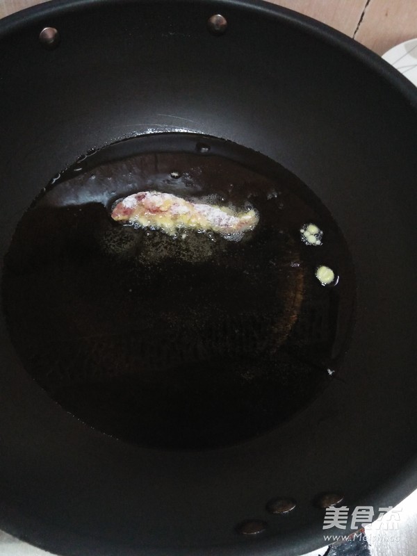 酥炸肉棒的做法