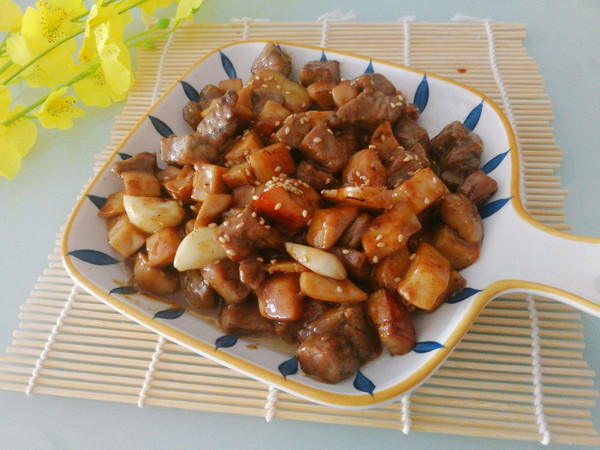 黑椒杏鲍菇牛肉粒