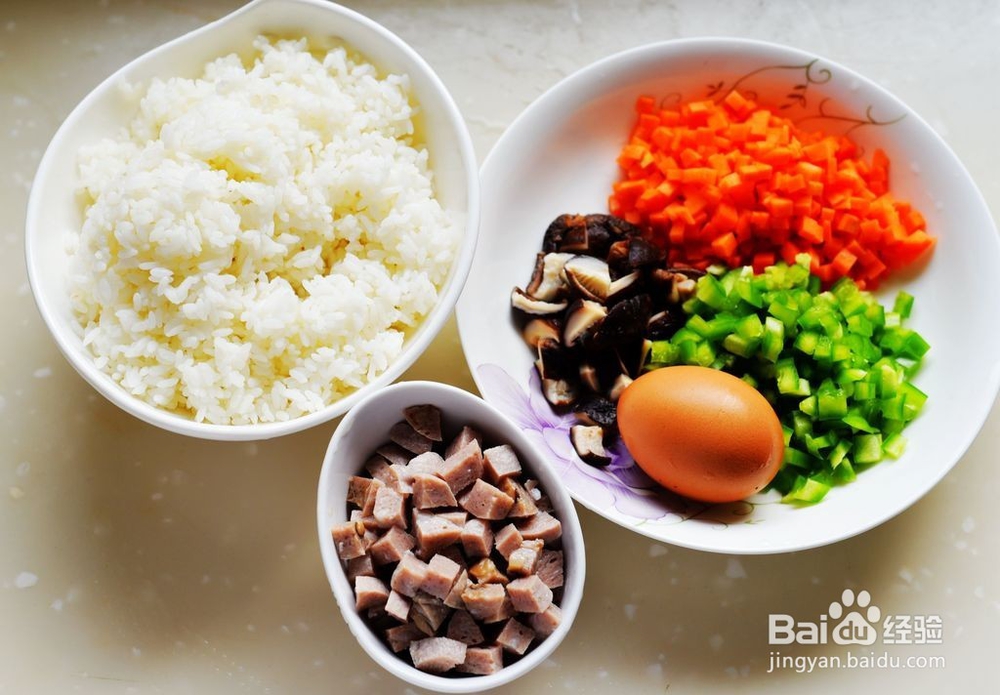 肉丸炒饭的做法