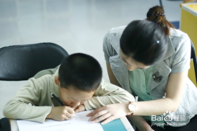 小孩写字慢怎么办