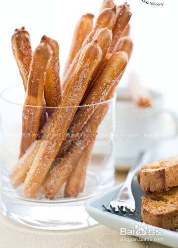 香脆可口泡芙条的做法