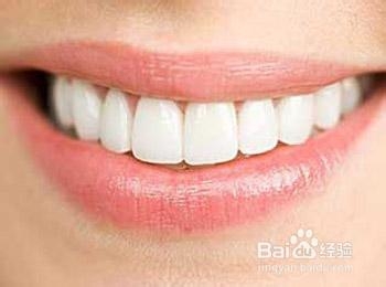 教你牙齿美白小窍门