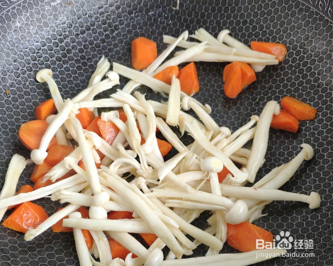 如何制作黑胡椒锡纸牛肉？