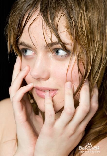 如何修复受损角质