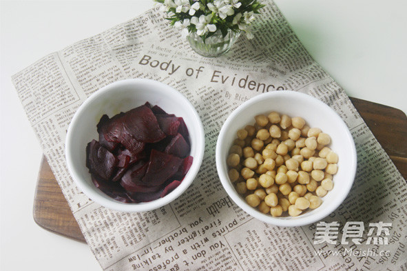 高颜值的补血补钙浓汤【甜根菜鹰嘴豆浓汤】