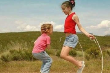 怎样教孩子学跳绳