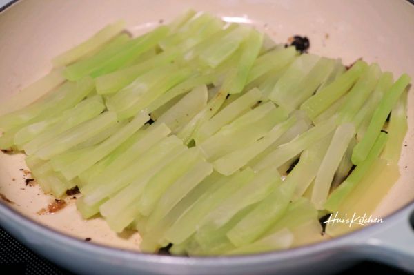 快手豆豉鲮鱼焗莴笋