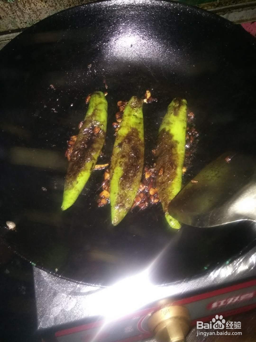 虎皮辣椒的简单制作过程