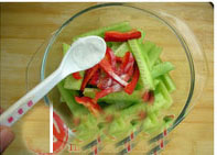 仙姐教你做酸辣可口的-酸辣黄瓜