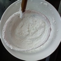 哄宝宝的炸洋葱圈小吃的做法