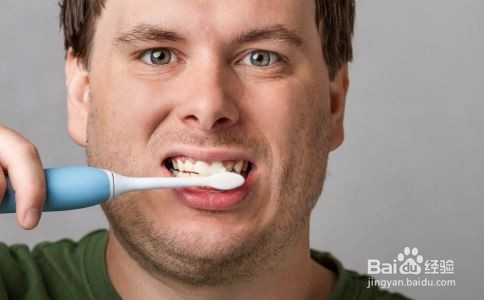 日常要如何预防牙齿变黄