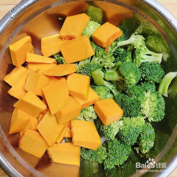 教你做西兰花玉米鸡肉糕