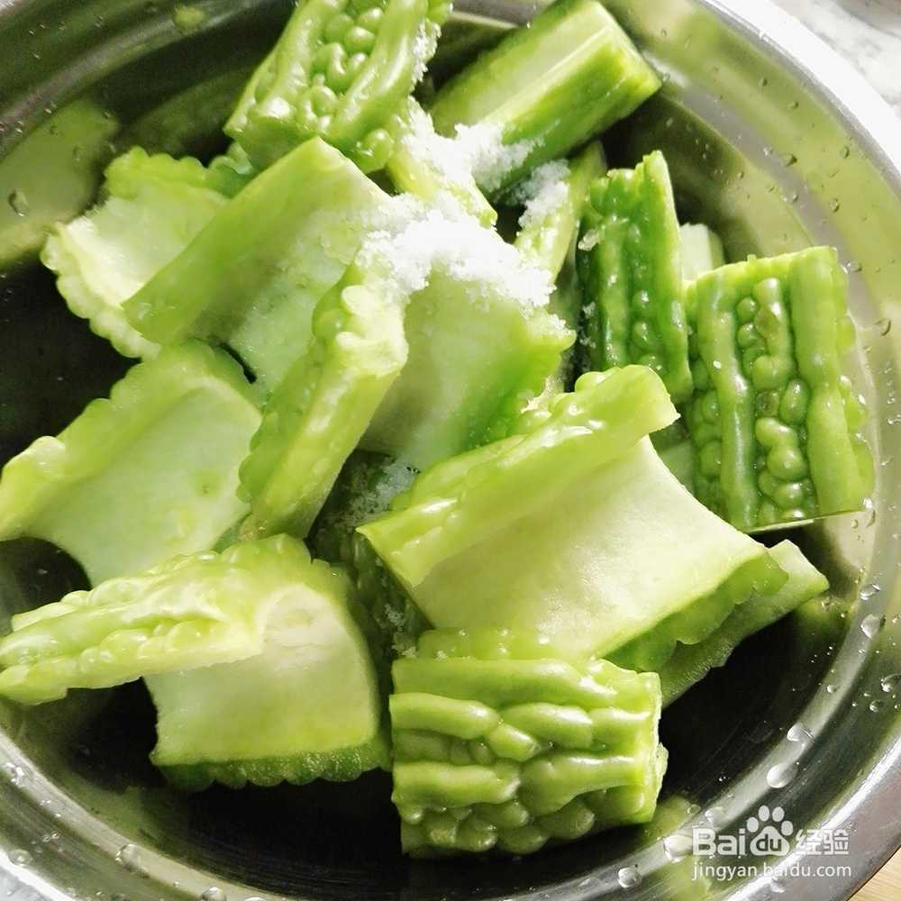 夏季清凉之菜----苦瓜烧肉的家常做法