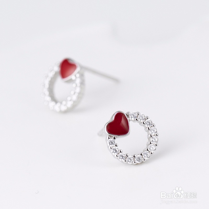 怎样将耳饰带出气质感？