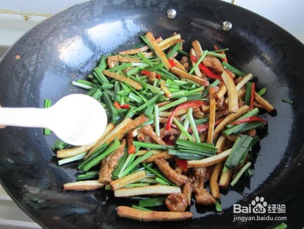 如何制作韭菜豆干炒羊肉