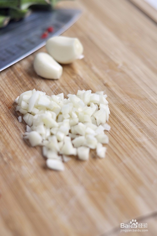 蒜香秋葵的做法