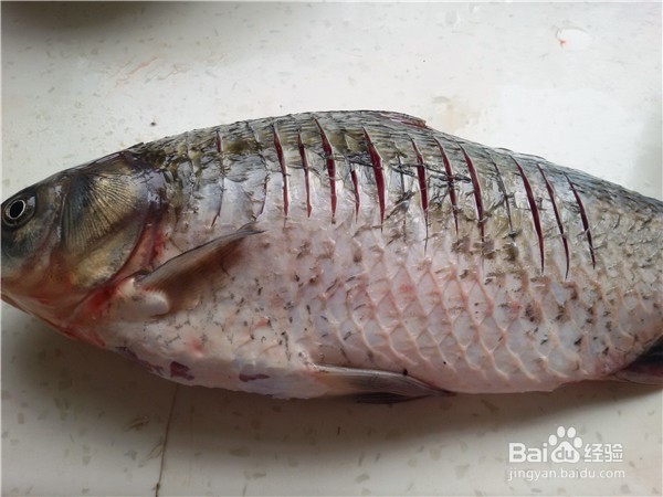 糖醋鲫鱼的做法