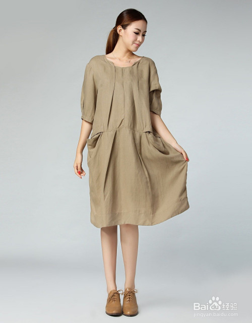 超宽松连衣裙如何搭配