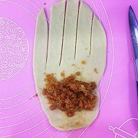 Q版毛毛虫肉松面包