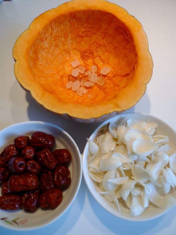 红枣百合南瓜盅