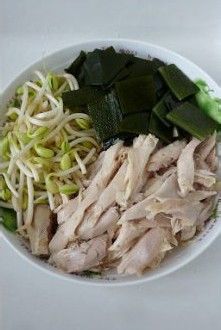 红遍大江南北的一碗小吃---鸡丝砂锅土豆粉