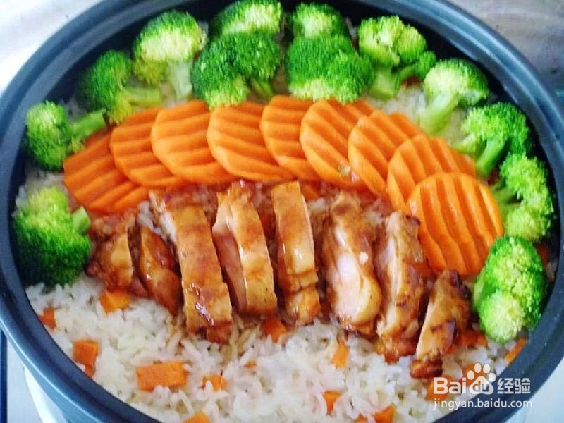 美味的新奥尔良煎鸡肉饭