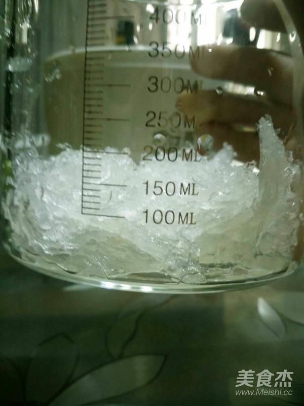 天然雪梨炖燕窝