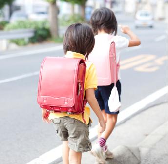 怎样教孩子安全过马路